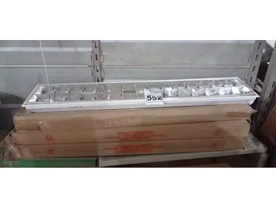 LOTE 552 - 04 LUMINÁRIAS DE EMBUTIR 2X40W. (NO ESTADO) ATENÇÃO! FAZER A VISITAÇÃO ANTES DE ARREMATAR, NÃO SABEMOS SE FUNCIONA. LEILÃO NÃO TEM GARANTIA E NEM DEVOLUÇÃO, SUJEITO A POSSÍVEIS AVARIAS VISÍVEIS/OCULTAS E/OU AUSÊNCIA DE COMPONENTES.