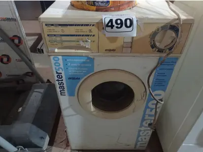 LOTE 490 - 01 LAVADORA DE ROUPAS MARCA ENXUTA. (NO ESTADO) ATENÇÃO! FAZER A VISITAÇÃO ANTES DE ARREMATAR, NÃO SABEMOS SE FUNCIONA. LEILÃO NÃO TEM GARANTIA E NEM DEVOLUÇÃO, SUJEITO A POSSÍVEIS AVARIAS VISÍVEIS/OCULTAS E/OU AUSÊNCIA DE COMPONENTES.