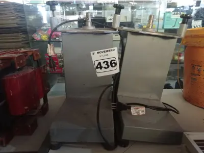 LOTE 436 - 02 BASES PARA PROCESSADORAS DE ALIMENTOS SKYMSEN. (NO ESTADO) ATENÇÃO! FAZER A VISITAÇÃO ANTES DE ARREMATAR, NÃO SABEMOS SE FUNCIONA. LEILÃO NÃO TEM GARANTIA E NEM DEVOLUÇÃO, SUJEITO A POSSÍVEIS AVARIAS VISÍVEIS/OCULTAS E/OU AUSÊNCIA DE COMPONENTES.
