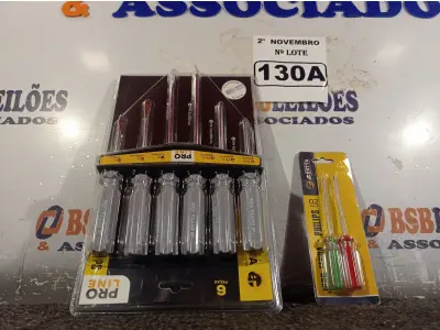 LOTE 130 - 02 KIT’S DE CHAVES FENDA/PHILIPS 06/02 PEÇAS. (NO ESTADO) ATENÇÃO! FAZER A VISITAÇÃO ANTES DE ARREMATAR, NÃO SABEMOS SE FUNCIONA. LEILÃO NÃO TEM GARANTIA E NEM DEVOLUÇÃO, SUJEITO A POSSÍVEIS AVARIAS VISÍVEIS/OCULTAS E/OU AUSÊNCIA DE COMPONENTES.