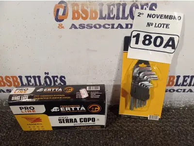 LOTE 180 - 01 JOGO DE SERRA COPO E 01 KIT DE CHAVE ALLEN. (NO ESTADO) ATENÇÃO! FAZER A VISITAÇÃO ANTES DE ARREMATAR, NÃO SABEMOS SE FUNCIONA. LEILÃO NÃO TEM GARANTIA E NEM DEVOLUÇÃO, SUJEITO A POSSÍVEIS AVARIAS VISÍVEIS/OCULTAS E/OU AUSÊNCIA DE COMPONENTES.