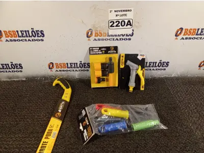 LOTE 220 - 01 KIT PARA JARDINAGEM. (NO ESTADO) ATENÇÃO! FAZER A VISITAÇÃO ANTES DE ARREMATAR, NÃO SABEMOS SE FUNCIONA. LEILÃO NÃO TEM GARANTIA E NEM DEVOLUÇÃO, SUJEITO A POSSÍVEIS AVARIAS VISÍVEIS/OCULTAS E/OU AUSÊNCIA DE COMPONENTES.