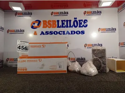LOTE 456 - 04 PENDENTES BEDSIDE. (NO ESTADO) ATENÇÃO! FAZER A VISITAÇÃO ANTES DE ARREMATAR, NÃO SABEMOS SE FUNCIONA. LEILÃO NÃO TEM GARANTIA E NEM DEVOLUÇÃO, SUJEITO A POSSÍVEIS AVARIAS VISÍVEIS/OCULTAS E/OU AUSÊNCIA DE COMPONENTES.