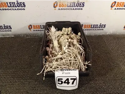 LOTE 547 - 01 LOTE COM GRANDE QUANTIDADE DE SOQUETES PARA LÂMPADAS DICROICA. (NO ESTADO) ATENÇÃO! FAZER A VISITAÇÃO ANTES DE ARREMATAR, NÃO SABEMOS SE FUNCIONA. LEILÃO NÃO TEM GARANTIA E NEM DEVOLUÇÃO, SUJEITO A POSSÍVEIS AVARIAS VISÍVEIS/OCULTAS E/OU AUSÊNCIA DE COMPONENTES.