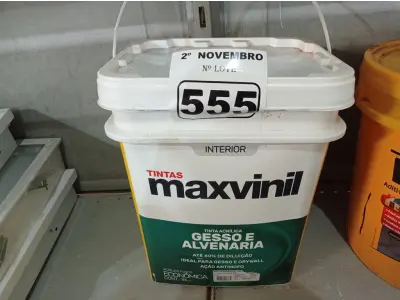 LOTE 555 - 01 BALDE DE TINTA MAXIVINIL INTERIORES NA COR FOSCO BRANCO NEVE. (NO ESTADO) ATENÇÃO! FAZER A VISITAÇÃO ANTES DE ARREMATAR, NÃO SABEMOS SE FUNCIONA. LEILÃO NÃO TEM GARANTIA E NEM DEVOLUÇÃO, SUJEITO A POSSÍVEIS AVARIAS VISÍVEIS/OCULTAS E/OU AUSÊNCIA DE COMPONENTES.