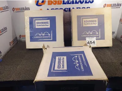 LOTE 454 - 03 LUMINÁRIAS DE EMBUTIR MARCA EDIBRAZ CÓD. 1504. (NO ESTADO) ATENÇÃO! FAZER A VISITAÇÃO ANTES DE ARREMATAR, NÃO SABEMOS SE FUNCIONA. LEILÃO NÃO TEM GARANTIA E NEM DEVOLUÇÃO, SUJEITO A POSSÍVEIS AVARIAS VISÍVEIS/OCULTAS E/OU AUSÊNCIA DE COMPONENTES.