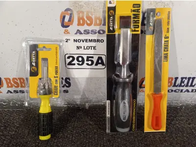 LOTE 295 - 01 FORMÃO, 01 LIMA CHATA 6” E 01 CHAVE COM 06 PONTAS INTERCAMBIÁVEIS. (NO ESTADO) ATENÇÃO! FAZER A VISITAÇÃO ANTES DE ARREMATAR, NÃO SABEMOS SE FUNCIONA. LEILÃO NÃO TEM GARANTIA E NEM DEVOLUÇÃO, SUJEITO A POSSÍVEIS AVARIAS VISÍVEIS/OCULTAS E/OU AUSÊNCIA DE COMPONENTES.