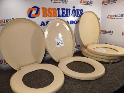 LOTE 510 - 05 ASSENTOS PARA VASO SANITÁRIO. (NO ESTADO) ATENÇÃO! FAZER A VISITAÇÃO ANTES DE ARREMATAR, NÃO SABEMOS SE FUNCIONA. LEILÃO NÃO TEM GARANTIA E NEM DEVOLUÇÃO, SUJEITO A POSSÍVEIS AVARIAS VISÍVEIS/OCULTAS E/OU AUSÊNCIA DE COMPONENTES.