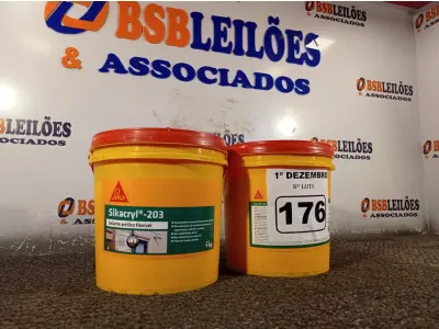 LOTE 176 - 02 BALDES DE SELANTE ACRÍLICO FLEXÍVEL SIKACRYL 203 5KG. (NO ESTADO) ATENÇÃO! FAZER A VISITAÇÃO ANTES DE ARREMATAR, NÃO SABEMOS SE FUNCIONA. LEILÃO NÃO TEM GARANTIA E NEM DEVOLUÇÃO, SUJEITO A POSSÍVEIS AVARIAS VISÍVEIS/OCULTAS E/OU AUSÊNCIA DE COMPONENTES.