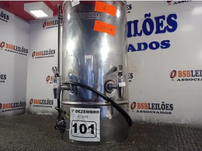 LOTE 101 - 01 CAFETEIRA INDUSTRIAL. (NO ESTADO) ATENÇÃO! FAZER A VISITAÇÃO ANTES DE ARREMATAR, NÃO SABEMOS SE FUNCIONA. LEILÃO NÃO TEM GARANTIA E NEM DEVOLUÇÃO, SUJEITO A POSSÍVEIS AVARIAS VISÍVEIS/OCULTAS E/OU AUSÊNCIA DE COMPONENTES.