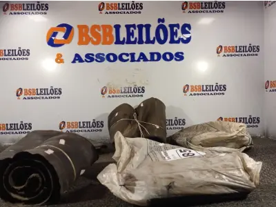 LOTE 185 - 04 CÂMARAS DE AR NAS MEDIDAS 28X9/15/,815-15, 6.50X10, 7.50X15 E 01 FITÃO. (NO ESTADO) ATENÇÃO! FAZER A VISITAÇÃO ANTES DE ARREMATAR, NÃO SABEMOS SE FUNCIONA. LEILÃO NÃO TEM GARANTIA E NEM DEVOLUÇÃO, SUJEITO A POSSÍVEIS AVARIAS VISÍVEIS/OCULTAS E/OU AUSÊNCIA DE COMPONENTES.