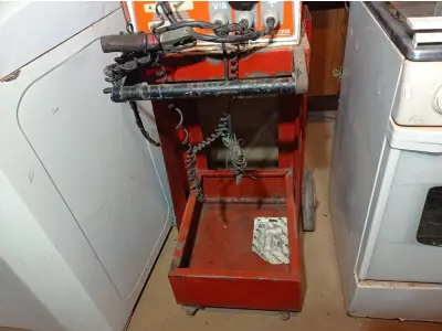 LOTE 204 - 01 AUXILIAR DE PARTIDA ASE 1200. (NO ESTADO) ATENÇÃO! FAZER A VISITAÇÃO ANTES DE ARREMATAR, NÃO SABEMOS SE FUNCIONA. LEILÃO NÃO TEM GARANTIA E NEM DEVOLUÇÃO, SUJEITO A POSSÍVEIS AVARIAS VISÍVEIS/OCULTAS E/OU AUSÊNCIA DE COMPONENTES.