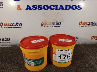 LOTE 176 - 02 BALDES DE SELANTE ACRÍLICO FLEXÍVEL SIKACRYL 203 5KG. (NO ESTADO) ATENÇÃO! FAZER A VISITAÇÃO ANTES DE ARREMATAR, NÃO SABEMOS SE FUNCIONA. LEILÃO NÃO TEM GARANTIA E NEM DEVOLUÇÃO, SUJEITO A POSSÍVEIS AVARIAS VISÍVEIS/OCULTAS E/OU AUSÊNCIA DE COMPONENTES.