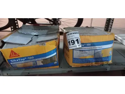 LOTE 191 - 02 CAIXAS DE REVESTIMENTO IMPERMEABILIZANTE SEMI-FLEXIVEL SIKA TOP 100 18KG. (NO ESTADO) ATENÇÃO! FAZER A VISITAÇÃO ANTES DE ARREMATAR, NÃO SABEMOS SE FUNCIONA. LEILÃO NÃO TEM GARANTIA E NEM DEVOLUÇÃO, SUJEITO A POSSÍVEIS AVARIAS VISÍVEIS/OCULTAS E/OU AUSÊNCIA DE COMPONENTES.