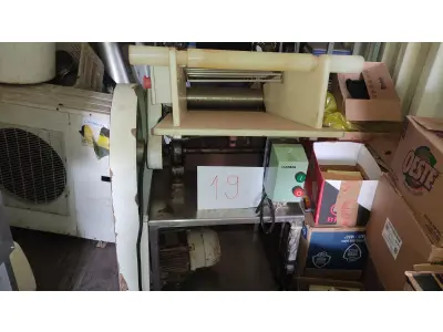 LOTE 019 - 01 MASSEIRA INDUSTRIAL. (NO ESTADO, NÃO SABEMOS SE FUNCIONA. LEILÃO NÃO TEM GARANTIA E NEM DEVOLUÇÃO). 