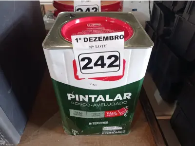 LOTE 242 - 01 LATA DE TINTA IQUINE PINTALAR FOSCO AVELUDADO 18L VERDE PISCINA. (NO ESTADO) ATENÇÃO! FAZER A VISITAÇÃO ANTES DE ARREMATAR, NÃO SABEMOS SE FUNCIONA. LEILÃO NÃO TEM GARANTIA E NEM DEVOLUÇÃO, SUJEITO A POSSÍVEIS AVARIAS VISÍVEIS/OCULTAS E/OU AUSÊNCIA DE COMPONENTES.