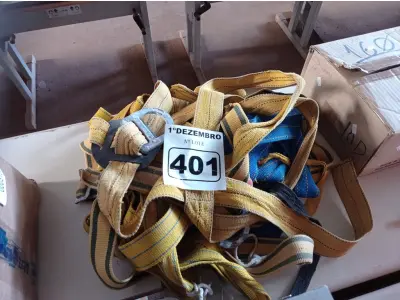 LOTE 401 - 05 CINTOS DE SEGURANÇA NO TRABALHO. (NO ESTADO) ATENÇÃO! FAZER A VISITAÇÃO ANTES DE ARREMATAR, NÃO SABEMOS SE FUNCIONA. LEILÃO NÃO TEM GARANTIA E NEM DEVOLUÇÃO, SUJEITO A POSSÍVEIS AVARIAS VISÍVEIS/OCULTAS E/OU AUSÊNCIA DE COMPONENTES.