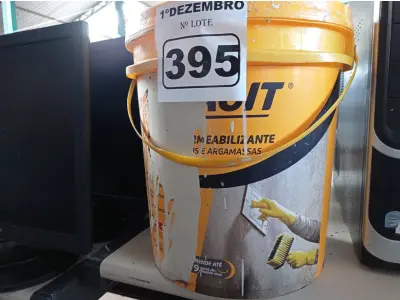 LOTE 395 - 01 BALDE DE VEDACIT, ADITIVO IMPERMEABILIZANTE PARA CONCRETOS E ARGAMASSAS. (NO ESTADO) ATENÇÃO! FAZER A VISITAÇÃO ANTES DE ARREMATAR, NÃO SABEMOS SE FUNCIONA. LEILÃO NÃO TEM GARANTIA E NEM DEVOLUÇÃO, SUJEITO A POSSÍVEIS AVARIAS VISÍVEIS/OCULTAS E/OU AUSÊNCIA DE COMPONENTES.