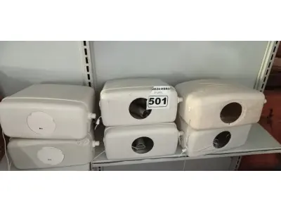LOTE 501 - 06 CAIXAS DE DESCARGA MARCAS E MODELOS DIVERSOS. (NO ESTADO) ATENÇÃO! FAZER A VISITAÇÃO ANTES DE ARREMATAR, NÃO SABEMOS SE FUNCIONA. LEILÃO NÃO TEM GARANTIA E NEM DEVOLUÇÃO, SUJEITO A POSSÍVEIS AVARIAS VISÍVEIS/OCULTAS E/OU AUSÊNCIA DE COMPONENTES.