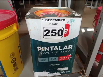 LOTE 250 - 01 LATA DE TINTA IQUINE PINTALAR FOSCO AVELUDADO 18L VERDE PISCINA. (NO ESTADO) ATENÇÃO! FAZER A VISITAÇÃO ANTES DE ARREMATAR, NÃO SABEMOS SE FUNCIONA. LEILÃO NÃO TEM GARANTIA E NEM DEVOLUÇÃO, SUJEITO A POSSÍVEIS AVARIAS VISÍVEIS/OCULTAS E/OU AUSÊNCIA DE COMPONENTES.