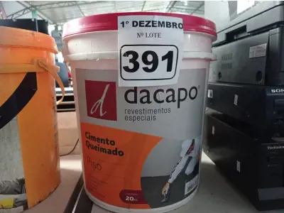 LOTE 391 - 01 BALDE DE CIMENTO QUEIMADO DACAPÓ 20KG. (NO ESTADO) ATENÇÃO! FAZER A VISITAÇÃO ANTES DE ARREMATAR, NÃO SABEMOS SE FUNCIONA. LEILÃO NÃO TEM GARANTIA E NEM DEVOLUÇÃO, SUJEITO A POSSÍVEIS AVARIAS VISÍVEIS/OCULTAS E/OU AUSÊNCIA DE COMPONENTES.