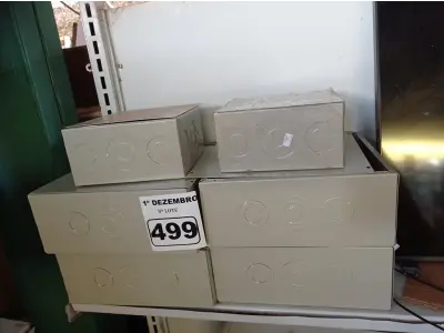 LOTE 499 - 06 CAIXAS DE PASSAGEM. (NO ESTADO) ATENÇÃO! FAZER A VISITAÇÃO ANTES DE ARREMATAR, NÃO SABEMOS SE FUNCIONA. LEILÃO NÃO TEM GARANTIA E NEM DEVOLUÇÃO, SUJEITO A POSSÍVEIS AVARIAS VISÍVEIS/OCULTAS E/OU AUSÊNCIA DE COMPONENTES.