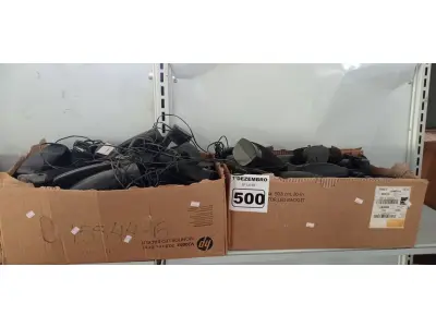LOTE 500 - 01 LOTE COM VÁRIAS CAIXINHAS DE SOM PARA PC. (NO ESTADO) ATENÇÃO! FAZER A VISITAÇÃO ANTES DE ARREMATAR, NÃO SABEMOS SE FUNCIONA. LEILÃO NÃO TEM GARANTIA E NEM DEVOLUÇÃO, SUJEITO A POSSÍVEIS AVARIAS VISÍVEIS/OCULTAS E/OU AUSÊNCIA DE COMPONENTES.