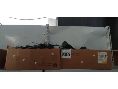 LOTE 500 - 01 LOTE COM VÁRIAS CAIXINHAS DE SOM PARA PC. (NO ESTADO) ATENÇÃO! FAZER A VISITAÇÃO ANTES DE ARREMATAR, NÃO SABEMOS SE FUNCIONA. LEILÃO NÃO TEM GARANTIA E NEM DEVOLUÇÃO, SUJEITO A POSSÍVEIS AVARIAS VISÍVEIS/OCULTAS E/OU AUSÊNCIA DE COMPONENTES.