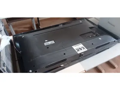 LOTE 293 - 02 TV’S MARCAS E MODELOS DIVERSOS PARA RETIRADA DE PEÇAS. (NO ESTADO) ATENÇÃO! FAZER A VISITAÇÃO ANTES DE ARREMATAR, NÃO SABEMOS SE FUNCIONA. LEILÃO NÃO TEM GARANTIA E NEM DEVOLUÇÃO, SUJEITO A POSSÍVEIS AVARIAS VISÍVEIS/OCULTAS E/OU AUSÊNCIA DE COMPONENTES.