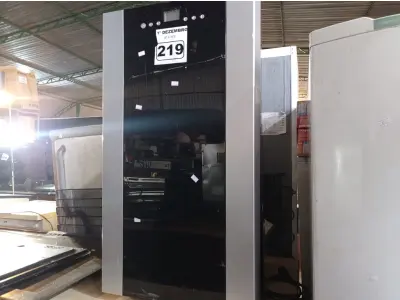 LOTE 219 - 01 AR CONDICIONADO PORTÁTIL 220V. (NO ESTADO) ATENÇÃO! FAZER A VISITAÇÃO ANTES DE ARREMATAR, NÃO SABEMOS SE FUNCIONA. LEILÃO NÃO TEM GARANTIA E NEM DEVOLUÇÃO, SUJEITO A POSSÍVEIS AVARIAS VISÍVEIS/OCULTAS E/OU AUSÊNCIA DE COMPONENTES.