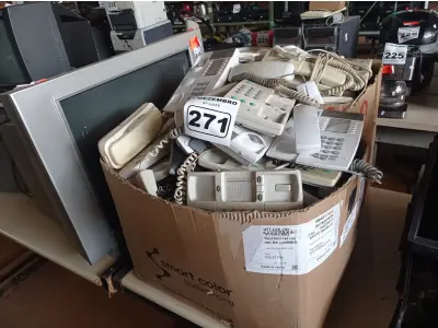 LOTE 271 - 01 LOTE COM VÁRIOS APARELHOS DE TELEFONE MARCAS E MODELOS DIVERSOS. (NO ESTADO) ATENÇÃO! FAZER A VISITAÇÃO ANTES DE ARREMATAR, NÃO SABEMOS SE FUNCIONA. LEILÃO NÃO TEM GARANTIA E NEM DEVOLUÇÃO, SUJEITO A POSSÍVEIS AVARIAS VISÍVEIS/OCULTAS E/OU AUSÊNCIA DE COMPONENTES.