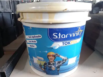 LOTE 238 - 01 BALDE DE MASSA ACRÍLICA STAR VINIL TOK PVA 16L. (NO ESTADO) ATENÇÃO! FAZER A VISITAÇÃO ANTES DE ARREMATAR, NÃO SABEMOS SE FUNCIONA. LEILÃO NÃO TEM GARANTIA E NEM DEVOLUÇÃO, SUJEITO A POSSÍVEIS AVARIAS VISÍVEIS/OCULTAS E/OU AUSÊNCIA DE COMPONENTES.