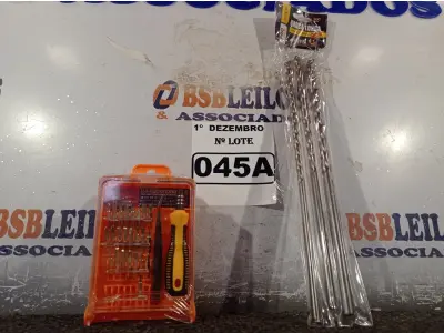 LOTE 045 - 03 BROCAS DE VIDEA 30CM E KIT DE CHAVES DE PRECISÃO. (NO ESTADO) ATENÇÃO! FAZER A VISITAÇÃO ANTES DE ARREMATAR, NÃO SABEMOS SE FUNCIONA. LEILÃO NÃO TEM GARANTIA E NEM DEVOLUÇÃO, SUJEITO A POSSÍVEIS AVARIAS VISÍVEIS/OCULTAS E/OU AUSÊNCIA DE COMPONENTES.
