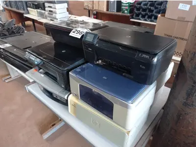 LOTE 296 - 10 IMPRESSORAS MARCAS E MODELOS DIVERSOS PARA RETIRADA DE PEÇAS. (NO ESTADO) ATENÇÃO! FAZER A VISITAÇÃO ANTES DE ARREMATAR, NÃO SABEMOS SE FUNCIONA. LEILÃO NÃO TEM GARANTIA E NEM DEVOLUÇÃO, SUJEITO A POSSÍVEIS AVARIAS VISÍVEIS/OCULTAS E/OU AUSÊNCIA DE COMPONENTES.