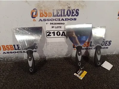 LOTE 210 - 03 ESPÁTULAS. (NO ESTADO) ATENÇÃO! FAZER A VISITAÇÃO ANTES DE ARREMATAR, NÃO SABEMOS SE FUNCIONA. LEILÃO NÃO TEM GARANTIA E NEM DEVOLUÇÃO, SUJEITO A POSSÍVEIS AVARIAS VISÍVEIS/OCULTAS E/OU AUSÊNCIA DE COMPONENTES.