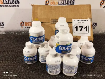 LOTE 171 - 02 CAIXAS COM COLA TUBO ST 175G COM 15 FRASCOS CADA. (NO ESTADO) ATENÇÃO! FAZER A VISITAÇÃO ANTES DE ARREMATAR, NÃO SABEMOS SE FUNCIONA. LEILÃO NÃO TEM GARANTIA E NEM DEVOLUÇÃO, SUJEITO A POSSÍVEIS AVARIAS VISÍVEIS/OCULTAS E/OU AUSÊNCIA DE COMPONENTES.