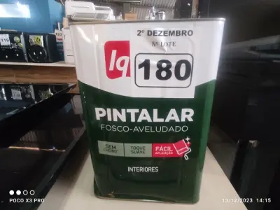 LOTE 180 - 01 LATA DE TINTA IQUINE PINTALAR FOSCO-AVELUDADO 18L NA COR VERDE PISCINA. (NO ESTADO) ATENÇÃO! FAZER A VISITAÇÃO ANTES DE ARREMATAR, NÃO SABEMOS SE FUNCIONA. LEILÃO NÃO TEM GARANTIA E NEM DEVOLUÇÃO, SUJEITO A POSSÍVEIS AVARIAS VISÍVEIS/OCULTAS E/OU AUSÊNCIA DE COMPONENTES.