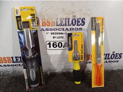 LOTE 160 - 01 FORMÃO, 01 LIMA CHATA 6” E 01 CHAVE COM 06 PONTAS INTERCAMBIÁVEIS. (NO ESTADO) ATENÇÃO! FAZER A VISITAÇÃO ANTES DE ARREMATAR, NÃO SABEMOS SE FUNCIONA. LEILÃO NÃO TEM GARANTIA E NEM DEVOLUÇÃO, SUJEITO A POSSÍVEIS AVARIAS VISÍVEIS/OCULTAS E/OU AUSÊNCIA DE COMPONENTES.