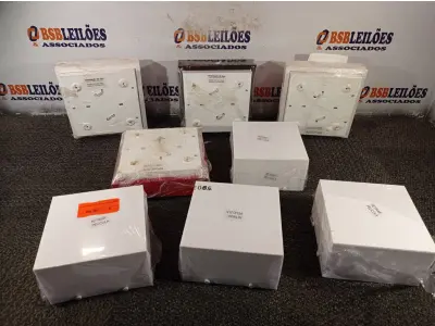 LOTE 078 - 01 LOTE COM VÁRIAS LUMINÁRIAS DE SOBREPOR. (NO ESTADO) ATENÇÃO! FAZER A VISITAÇÃO ANTES DE ARREMATAR, NÃO SABEMOS SE FUNCIONA. LEILÃO NÃO TEM GARANTIA E NEM DEVOLUÇÃO, SUJEITO A POSSÍVEIS AVARIAS VISÍVEIS/OCULTAS E/OU AUSÊNCIA DE COMPONENTES.