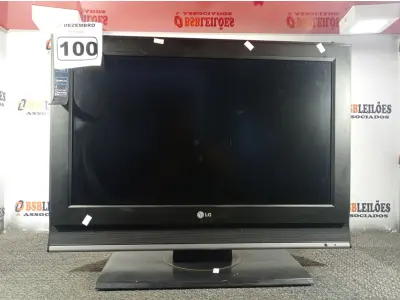 LOTE 100 - 01 TV LG 26” POL. (NO ESTADO) ATENÇÃO! FAZER A VISITAÇÃO ANTES DE ARREMATAR, NÃO SABEMOS SE FUNCIONA. LEILÃO NÃO TEM GARANTIA E NEM DEVOLUÇÃO, SUJEITO A POSSÍVEIS AVARIAS VISÍVEIS/OCULTAS E/OU AUSÊNCIA DE COMPONENTES.