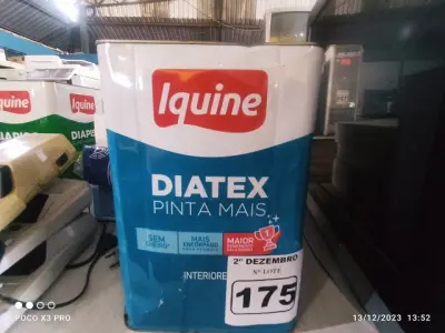 LOTE 175 - 01 LATA DE TINTA IQUINE DIATEX PINTA MAIS 18L FOSCO BASE “P”. (NO ESTADO) ATENÇÃO! FAZER A VISITAÇÃO ANTES DE ARREMATAR, NÃO SABEMOS SE FUNCIONA. LEILÃO NÃO TEM GARANTIA E NEM DEVOLUÇÃO, SUJEITO A POSSÍVEIS AVARIAS VISÍVEIS/OCULTAS E/OU AUSÊNCIA DE COMPONENTES.