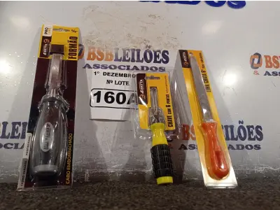 LOTE 160 - 01 FORMÃO, 01 LIMA CHATA 6” E 01 CHAVE COM 06 PONTAS INTERCAMBIÁVEIS. (NO ESTADO) ATENÇÃO! FAZER A VISITAÇÃO ANTES DE ARREMATAR, NÃO SABEMOS SE FUNCIONA. LEILÃO NÃO TEM GARANTIA E NEM DEVOLUÇÃO, SUJEITO A POSSÍVEIS AVARIAS VISÍVEIS/OCULTAS E/OU AUSÊNCIA DE COMPONENTES.