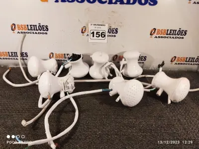 LOTE 156 - 07 CHUVEIROS ELÉTRICOS MARCAS E MODELOS DIVERSOS. (NO ESTADO) ATENÇÃO! FAZER A VISITAÇÃO ANTES DE ARREMATAR, NÃO SABEMOS SE FUNCIONA. LEILÃO NÃO TEM GARANTIA E NEM DEVOLUÇÃO, SUJEITO A POSSÍVEIS AVARIAS VISÍVEIS/OCULTAS E/OU AUSÊNCIA DE COMPONENTES.