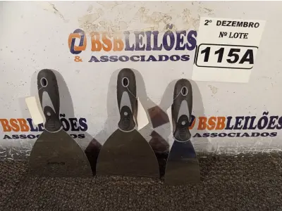 LOTE 115 - 03 ESPÁTULAS. (NO ESTADO) ATENÇÃO! FAZER A VISITAÇÃO ANTES DE ARREMATAR, NÃO SABEMOS SE FUNCIONA. LEILÃO NÃO TEM GARANTIA E NEM DEVOLUÇÃO, SUJEITO A POSSÍVEIS AVARIAS VISÍVEIS/OCULTAS E/OU AUSÊNCIA DE COMPONENTES.