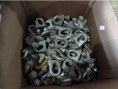LOTE 365 - 01 LOTE COM VÁRIOS CLIPS PARA CABO DE AÇO 3/8”. (NO ESTADO) ATENÇÃO! FAZER A VISITAÇÃO ANTES DE ARREMATAR, NÃO SABEMOS SE FUNCIONA. LEILÃO NÃO TEM GARANTIA E NEM DEVOLUÇÃO, SUJEITO A POSSÍVEIS AVARIAS VISÍVEIS/OCULTAS E/OU AUSÊNCIA DE COMPONENTES.