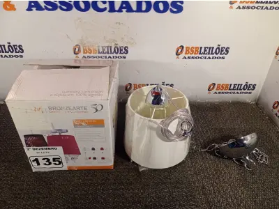 LOTE 135 - 01 LUMINÁRIA PENDENTE SÃO PAULO. (NO ESTADO) ATENÇÃO! FAZER A VISITAÇÃO ANTES DE ARREMATAR, NÃO SABEMOS SE FUNCIONA. LEILÃO NÃO TEM GARANTIA E NEM DEVOLUÇÃO, SUJEITO A POSSÍVEIS AVARIAS VISÍVEIS/OCULTAS E/OU AUSÊNCIA DE COMPONENTES.