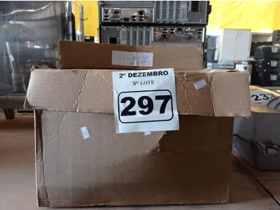 LOTE 297 - 01 LOTE COM VÁRIOS CLIPS PARA CABO DE AÇO 3/8”. (NO ESTADO) ATENÇÃO! FAZER A VISITAÇÃO ANTES DE ARREMATAR, NÃO SABEMOS SE FUNCIONA. LEILÃO NÃO TEM GARANTIA E NEM DEVOLUÇÃO, SUJEITO A POSSÍVEIS AVARIAS VISÍVEIS/OCULTAS E/OU AUSÊNCIA DE COMPONENTES.