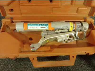 LOTE 144 - 01 LOAD BOOSTER, DISPOSITIVO PARA ABERTURA DE CARGA 15KV. (NO ESTADO) ATENÇÃO! FAZER A VISITAÇÃO ANTES DE ARREMATAR, NÃO SABEMOS SE FUNCIONA. LEILÃO NÃO TEM GARANTIA E NEM DEVOLUÇÃO, SUJEITO A POSSÍVEIS AVARIAS VISÍVEIS/OCULTAS E/OU AUSÊNCIA DE COMPONENTES.