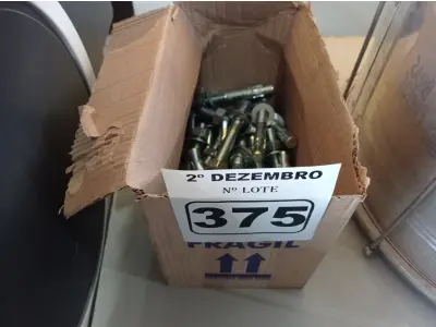 LOTE 375 - 01 LOTE COM VÁRIOS CHUMBADORES PARABOLT. (NO ESTADO) ATENÇÃO! FAZER A VISITAÇÃO ANTES DE ARREMATAR, NÃO SABEMOS SE FUNCIONA. LEILÃO NÃO TEM GARANTIA E NEM DEVOLUÇÃO, SUJEITO A POSSÍVEIS AVARIAS VISÍVEIS/OCULTAS E/OU AUSÊNCIA DE COMPONENTES.
