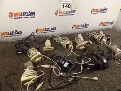 LOTE 140 - 01 LOTE COM VÁRIOS LEITORES DE CÓDIGO DE BARRAS. (NO ESTADO) ATENÇÃO! FAZER A VISITAÇÃO ANTES DE ARREMATAR, NÃO SABEMOS SE FUNCIONA. LEILÃO NÃO TEM GARANTIA E NEM DEVOLUÇÃO, SUJEITO A POSSÍVEIS AVARIAS VISÍVEIS/OCULTAS E/OU AUSÊNCIA DE COMPONENTES.